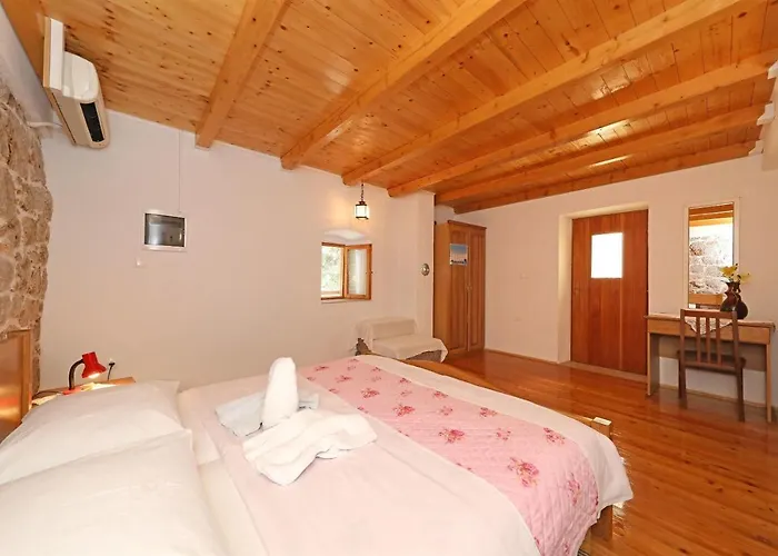 House Paklenica Stone Beauty